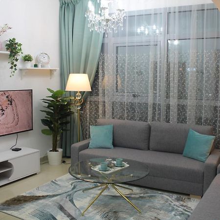 Newly Furnished One Bedroom Apartment Next To Metro & Beach In Marina Residence Ντουμπάι Εξωτερικό φωτογραφία