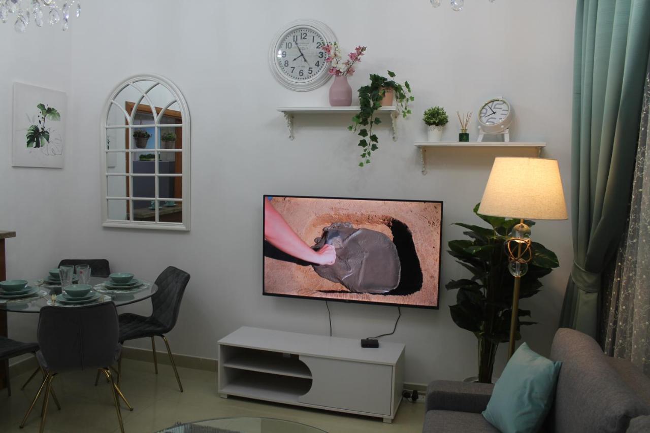 Newly Furnished One Bedroom Apartment Next To Metro & Beach In Marina Residence Ντουμπάι Εξωτερικό φωτογραφία