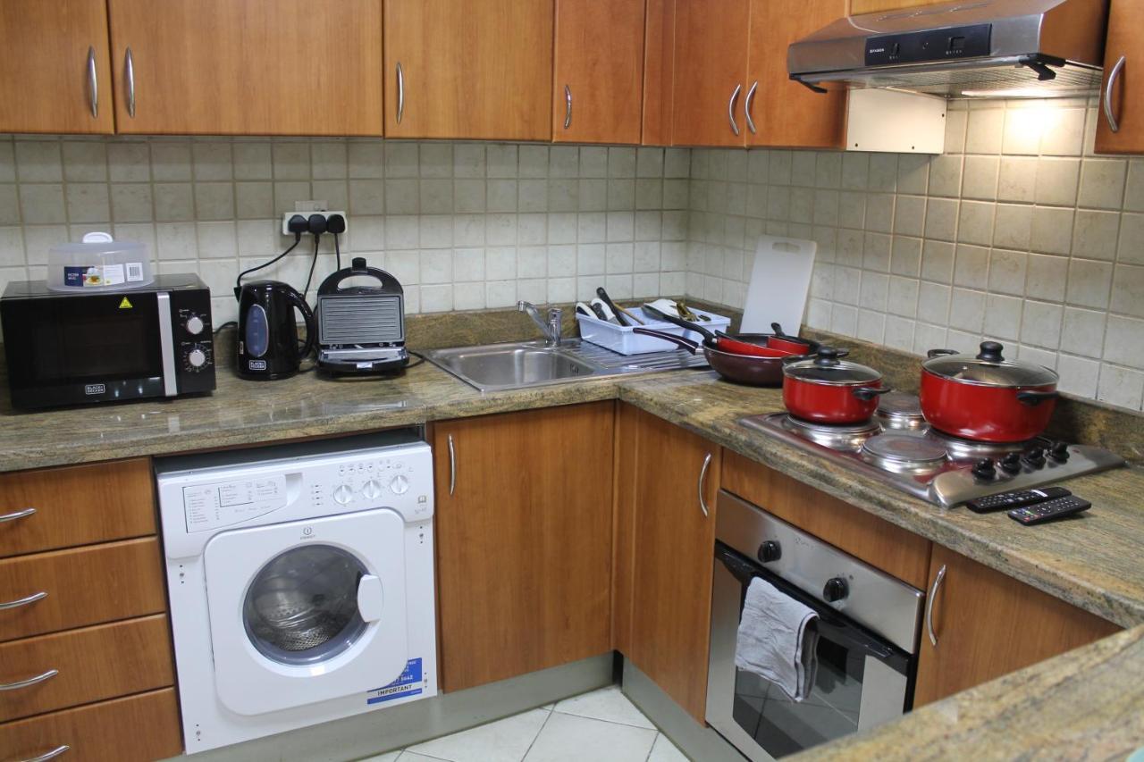 Newly Furnished One Bedroom Apartment Next To Metro & Beach In Marina Residence Ντουμπάι Εξωτερικό φωτογραφία